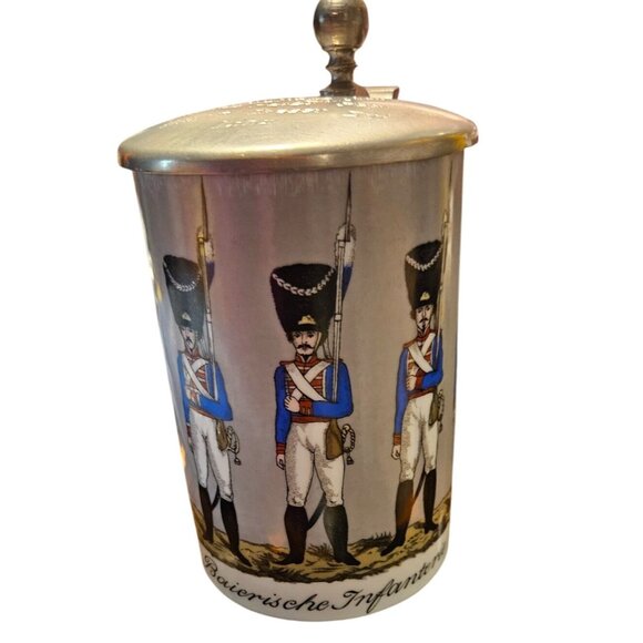 VINTAGE GERMAN LIDDED GLAZED POTTERY STEIN * ROYAL BAVARIAN INFANTRY * apx 9" - Picture 6 of 15
